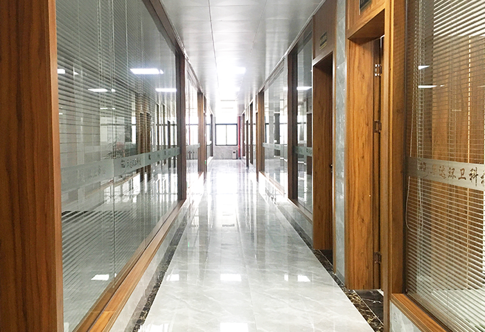 華達(dá)環(huán)衛(wèi)科技辦公樓走廊